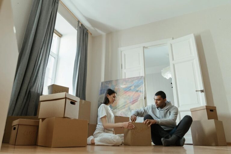 Safe Ship Moving Services On Moving On a Tight Budget